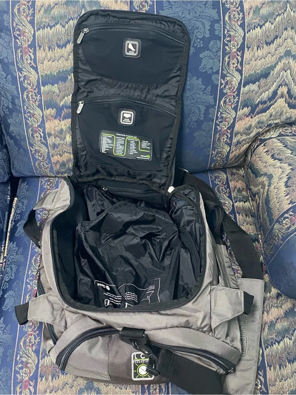 Genius Pack durable gray